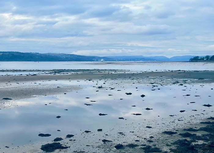 Dumbarton Cosy Home, Loch Lomond